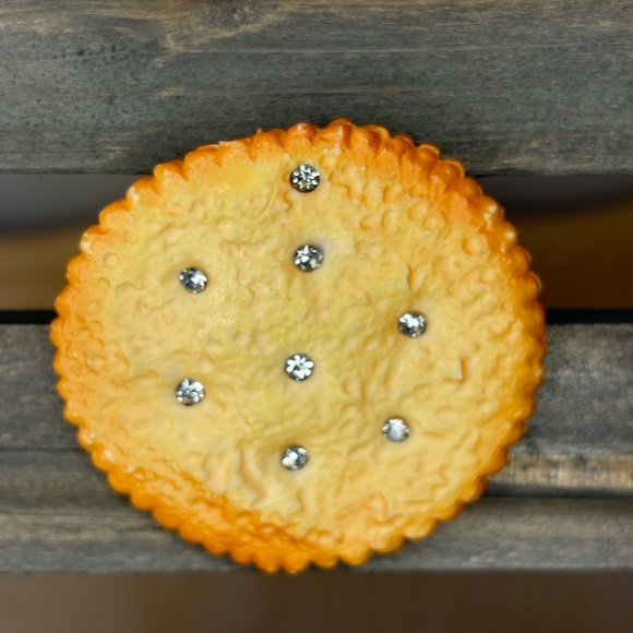 Unique Rhinestone Cracker Brooch - Picture 3 of 6